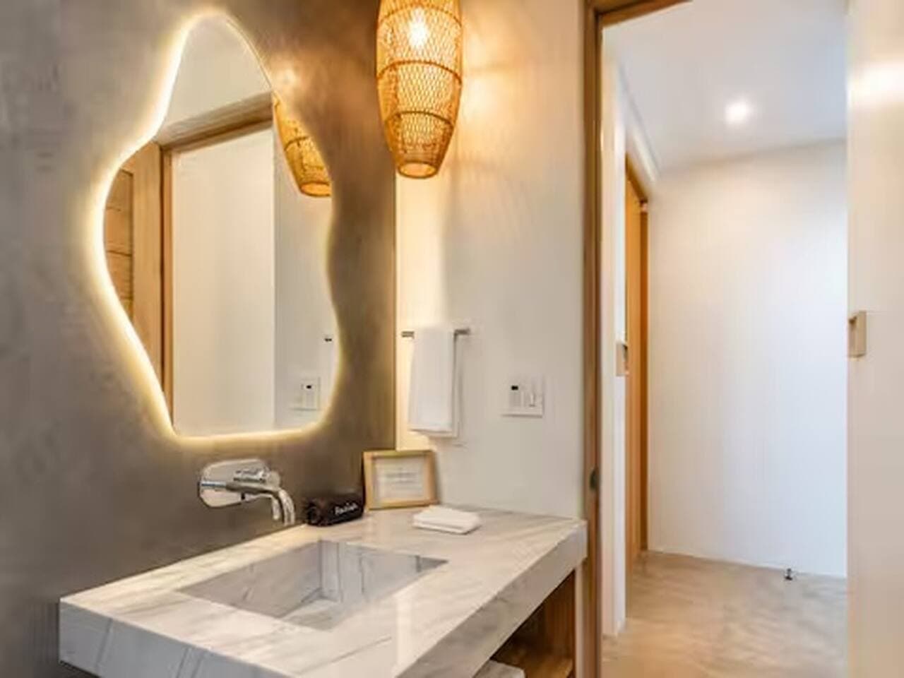 Powder room