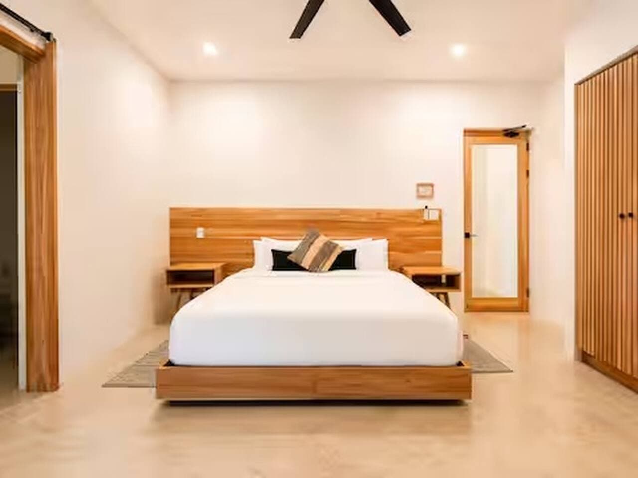 Master suite 2