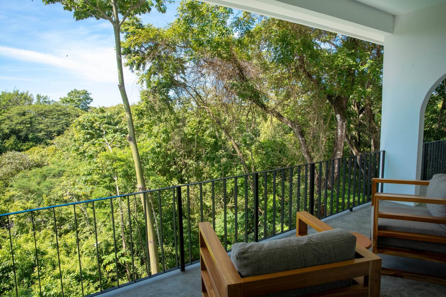 Balconies & soaking tub